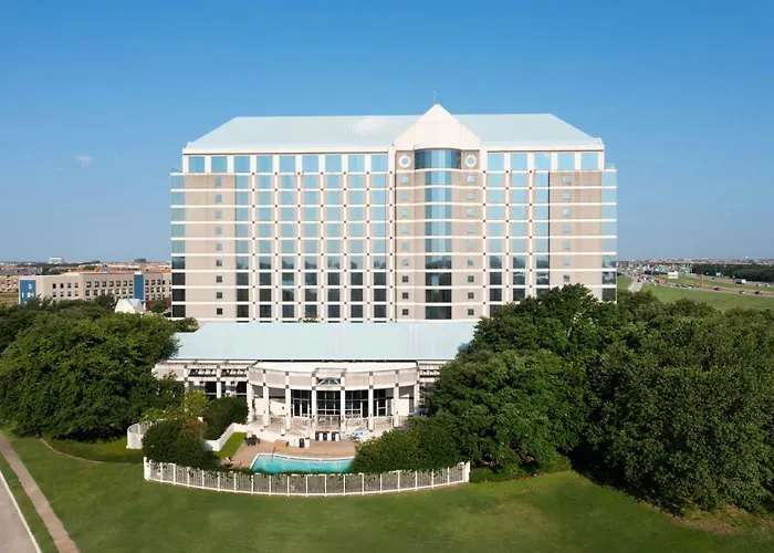 Self catering: Renaissance Dallas North Hotel