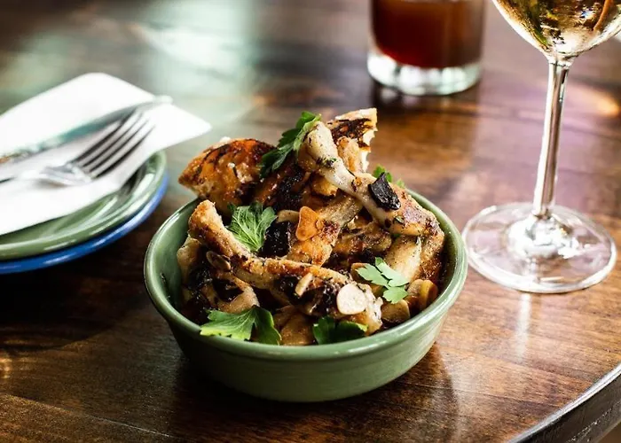 Deep Ellum Hostel - Adults Only